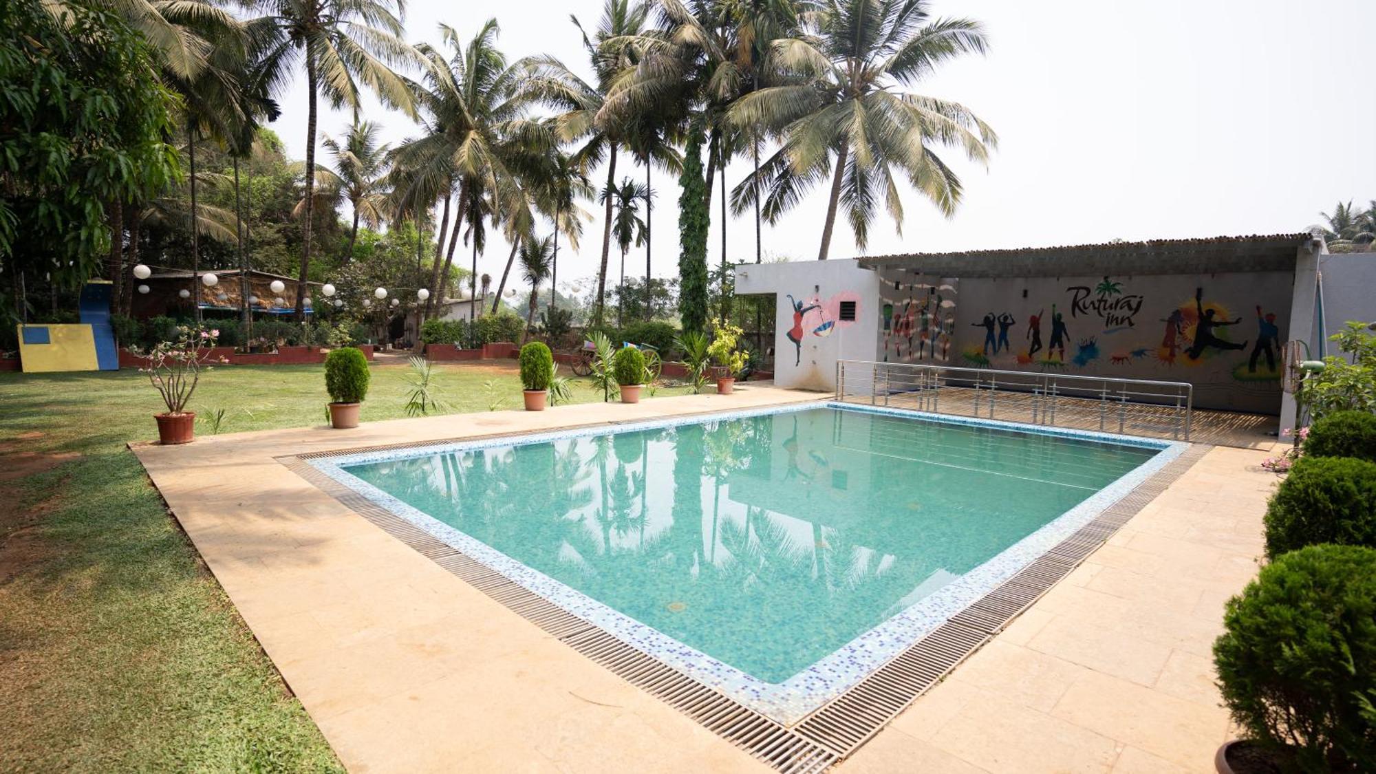Ruturaj Inn Alibag Bagian luar foto