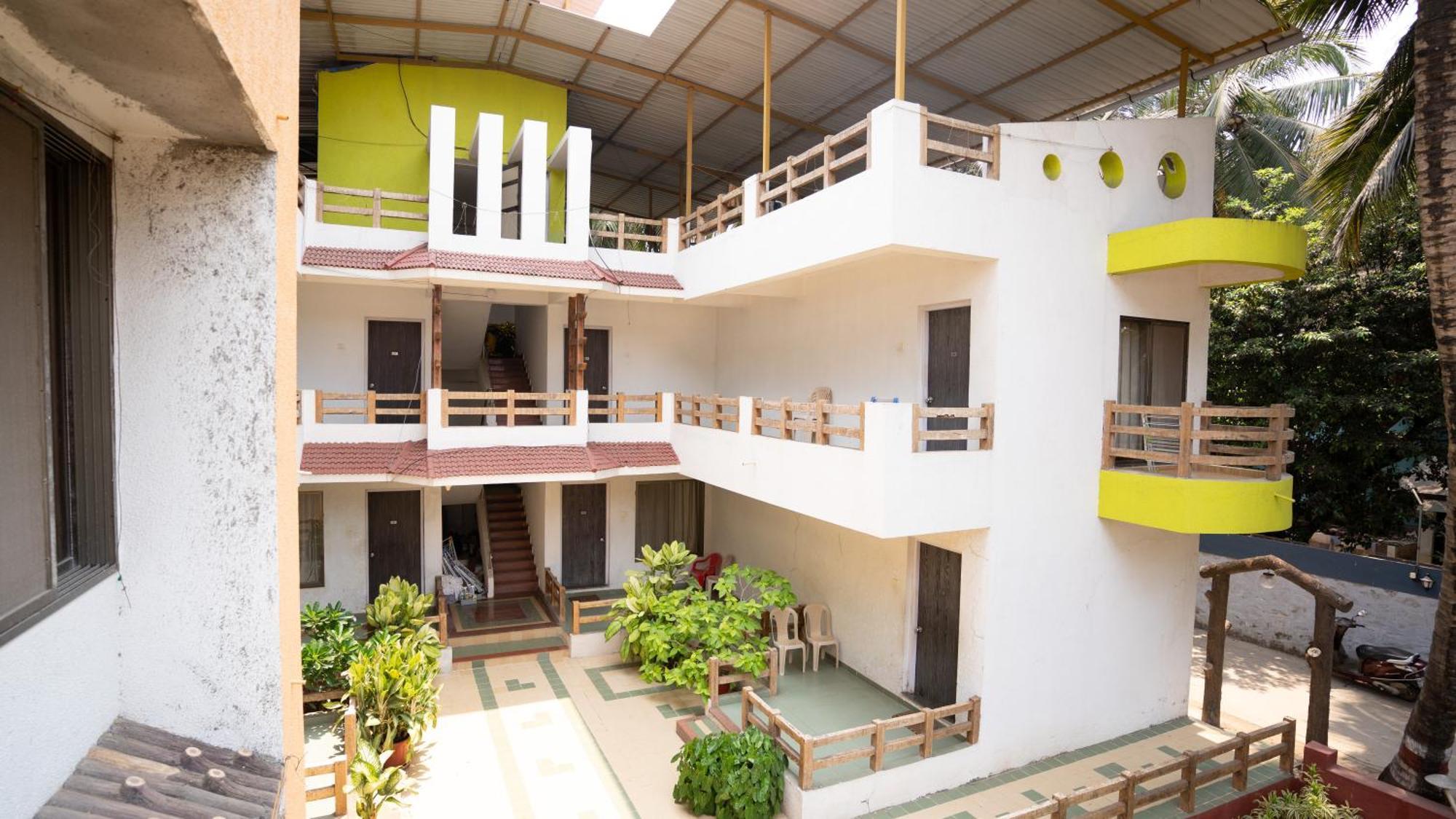 Ruturaj Inn Alibag Bagian luar foto