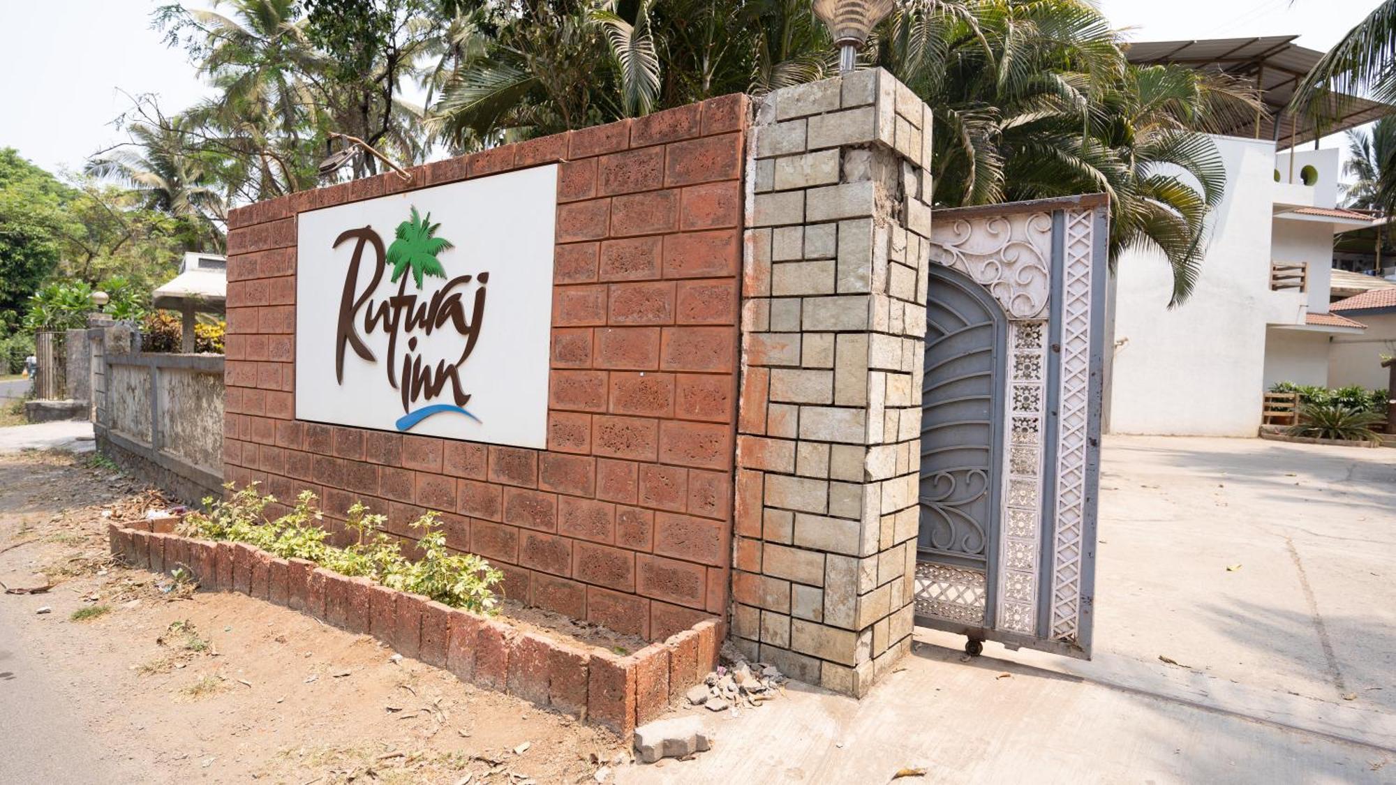 Ruturaj Inn Alibag Bagian luar foto