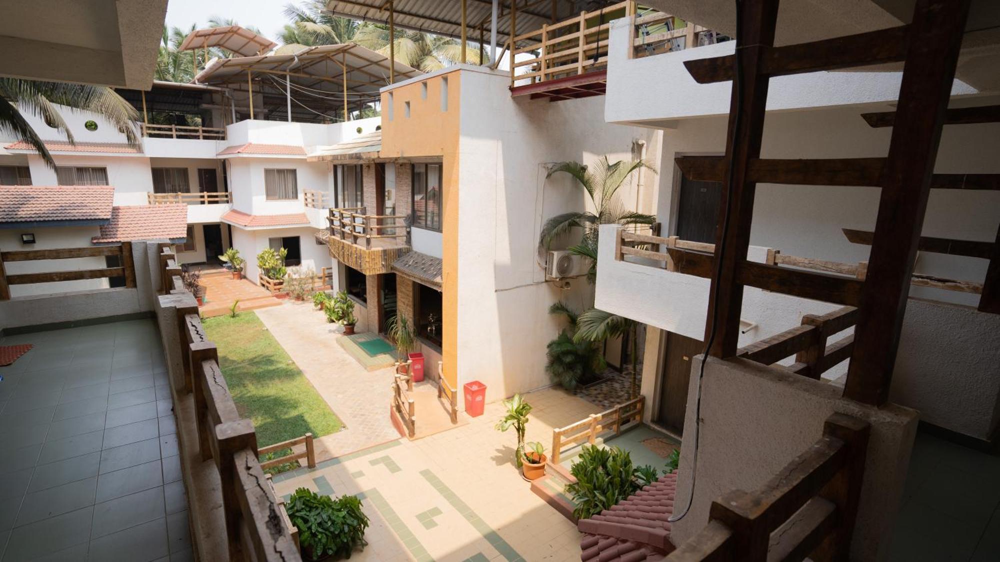 Ruturaj Inn Alibag Bagian luar foto