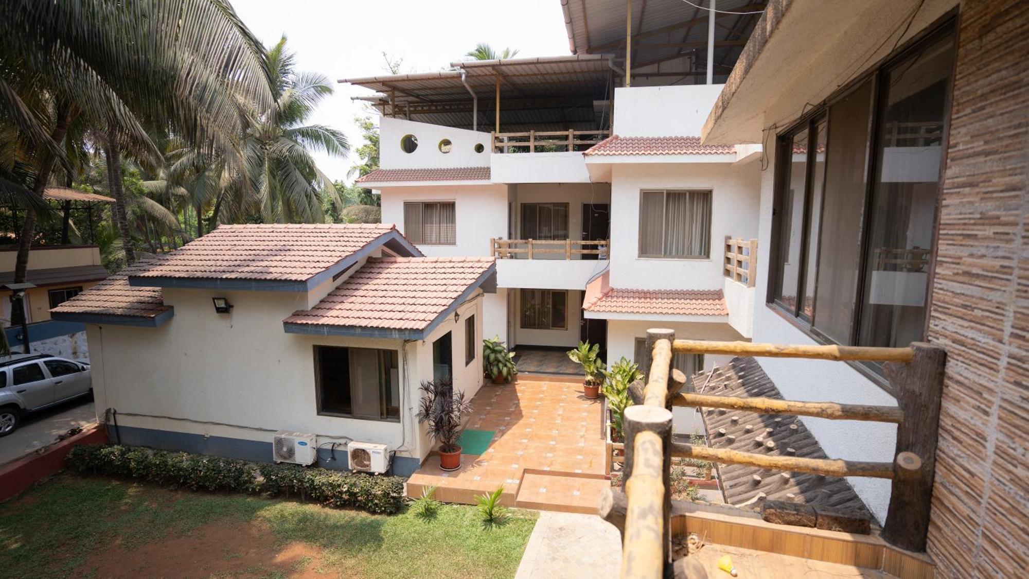 Ruturaj Inn Alibag Bagian luar foto